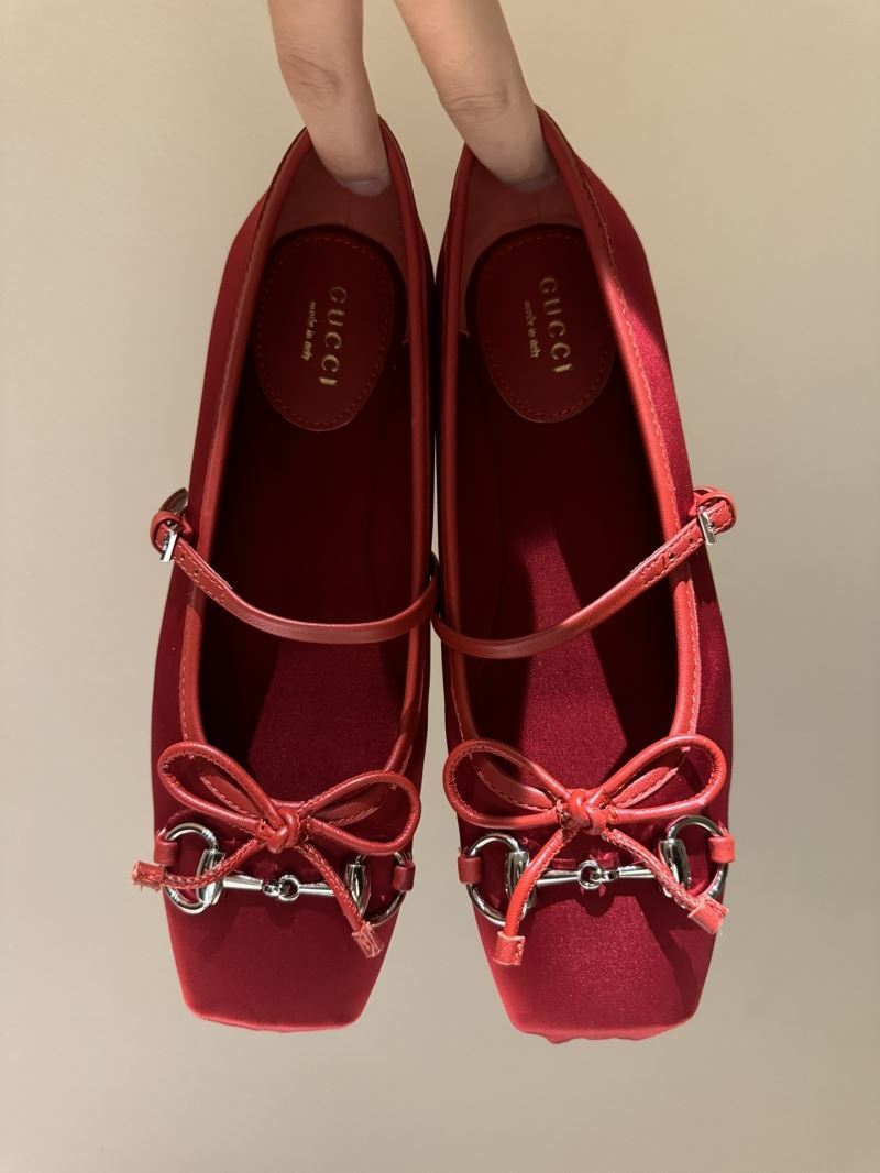 Gucci Flat Shoes